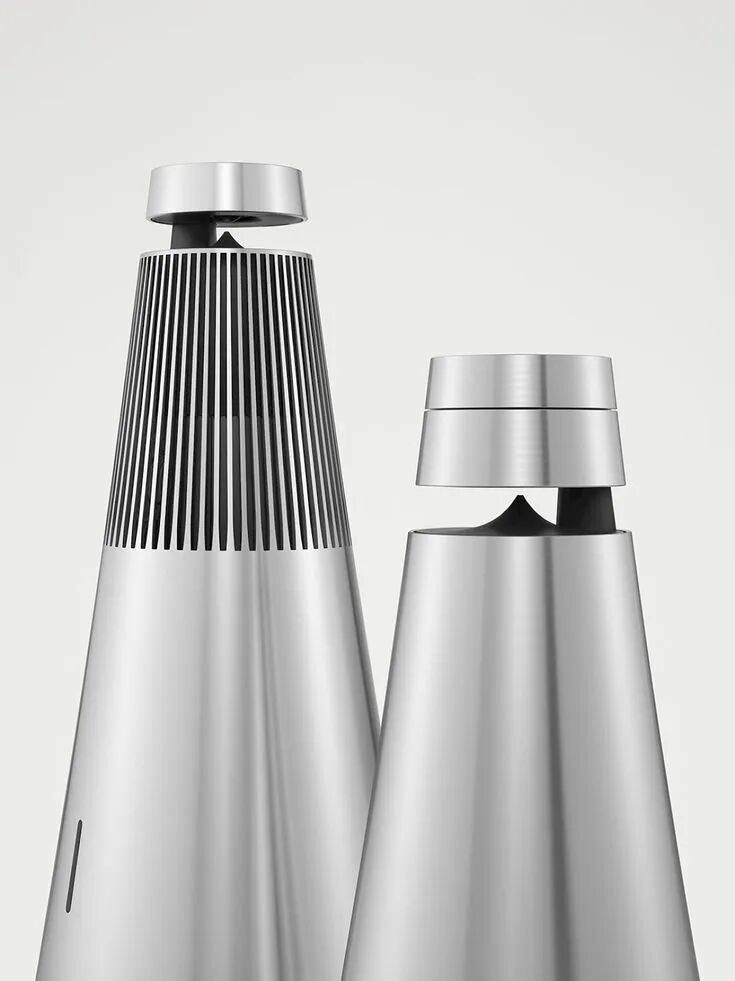 现代设计的银色金属质感锥形音箱