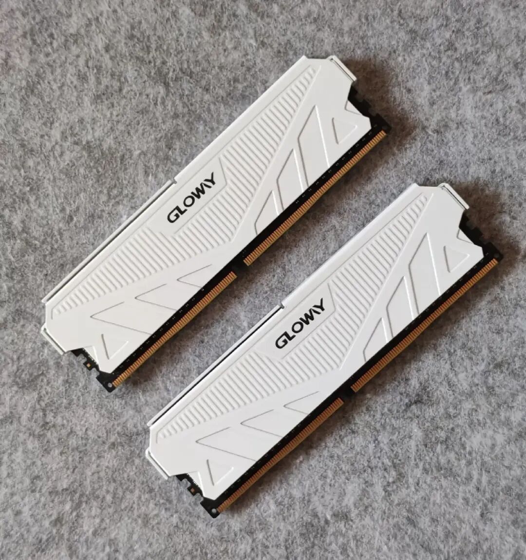 GLOWY DDR5内存条——XMP未开时默认跑在2133MHz
