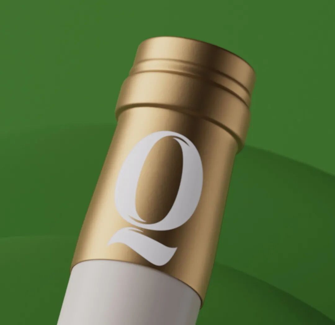 Qream Delight金色瓶盖特写