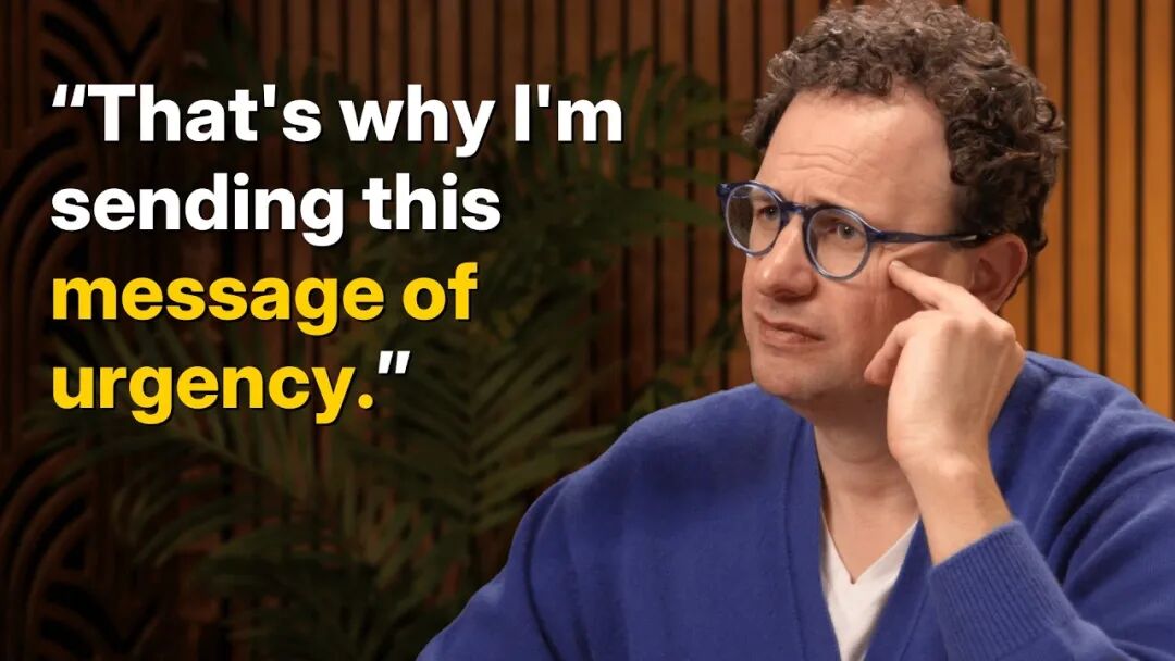 表情严肃的Anthropic CEO Dario Amodei