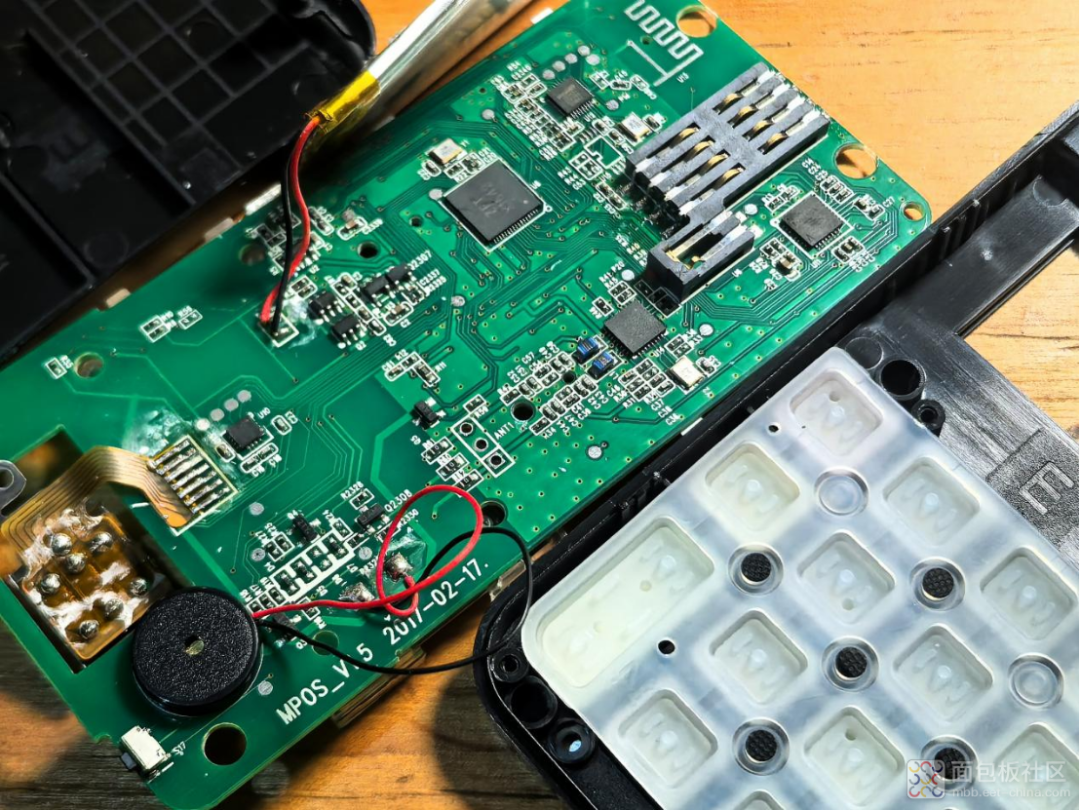 POS机内部完整电路板另一角度