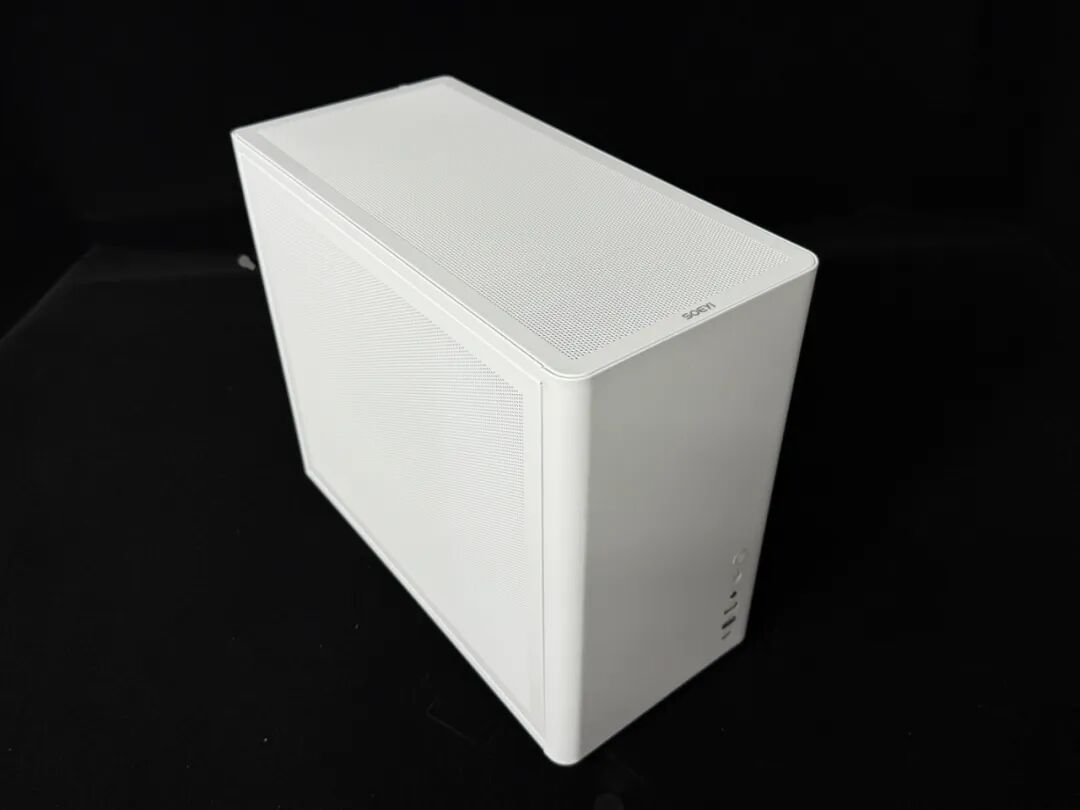 SOFI品牌白色机箱