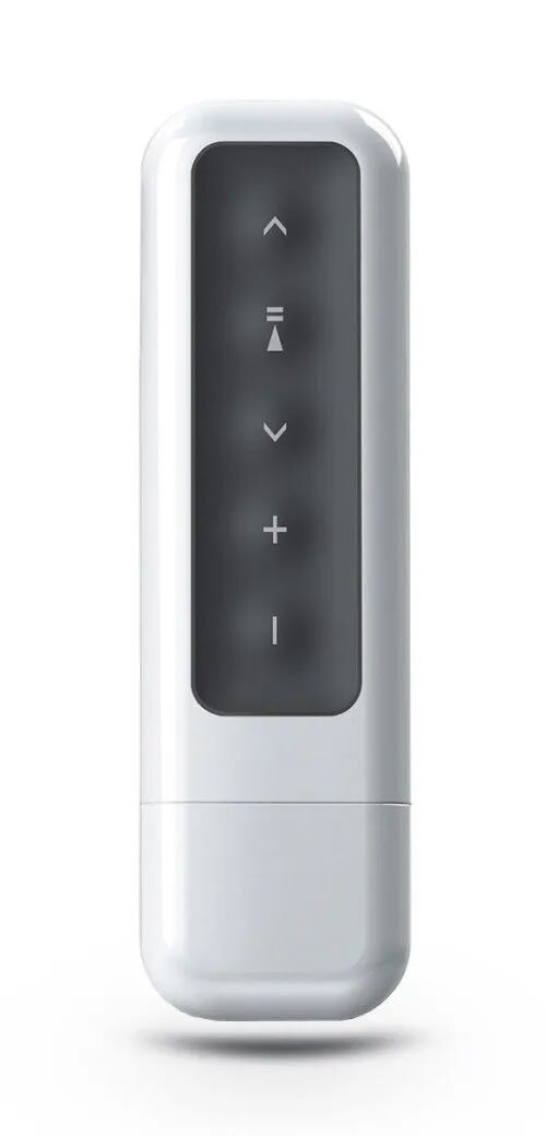 白色长条形遥控器上的图标按钮布局