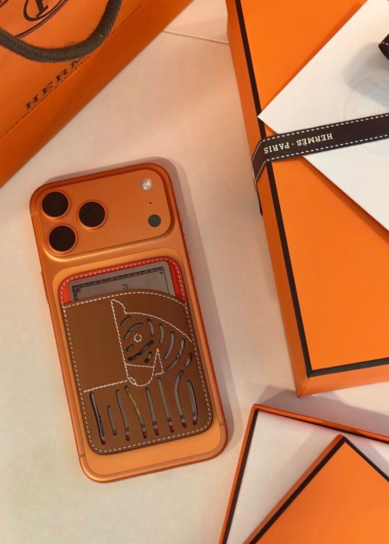 爱马仕橙色手机壳与包装