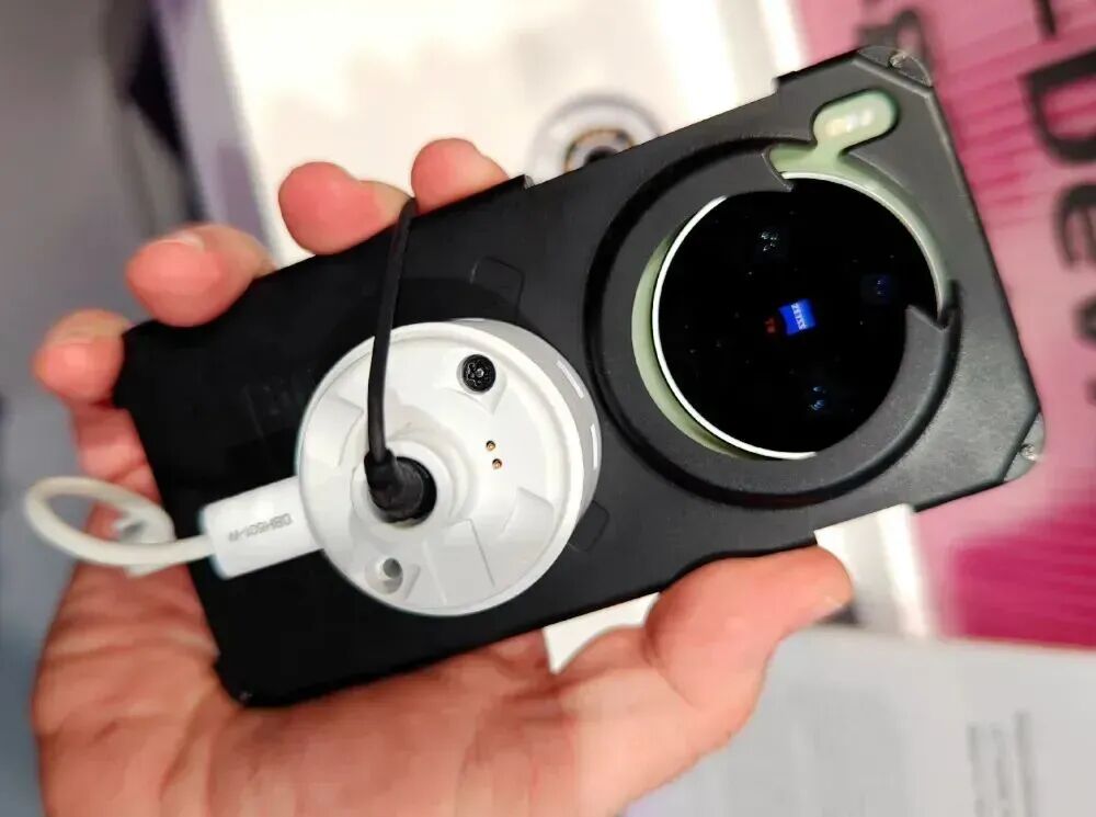 vivo X300s蔡司镜头特写