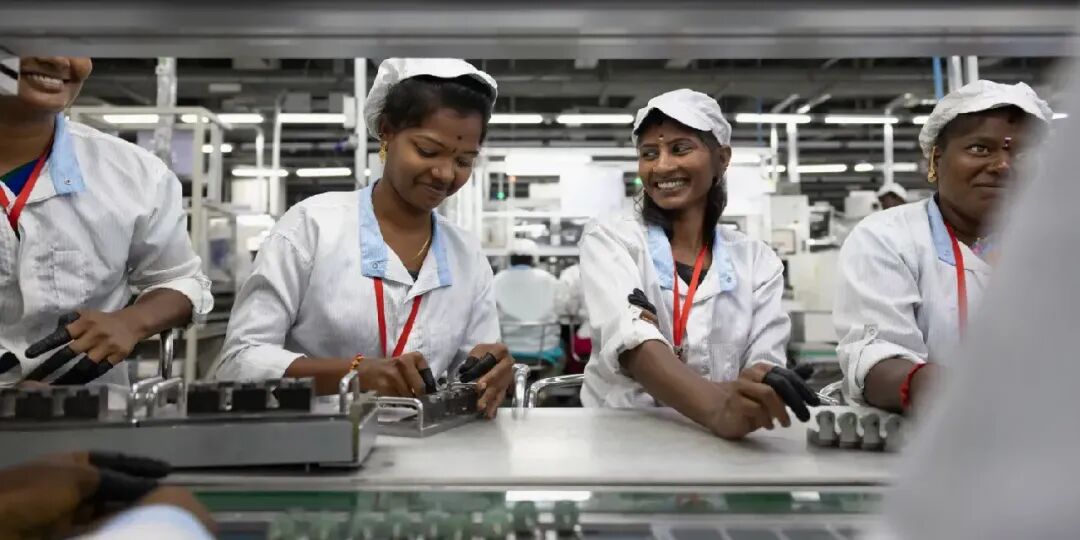印度工厂iPhone组装流水线