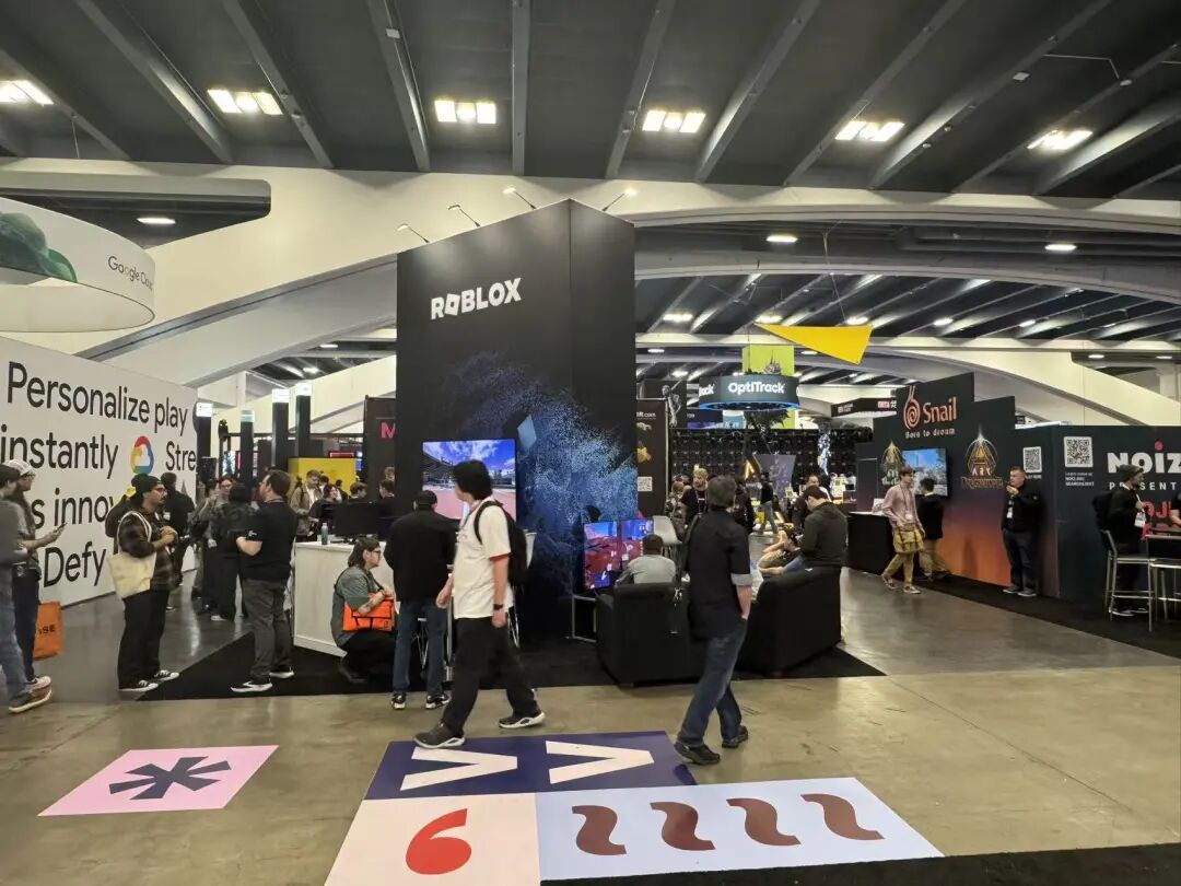 GDC 2026展会现场,Roblox等展位人群密集