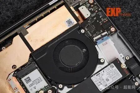 MTT AIBOOK内部SSD与内存位置