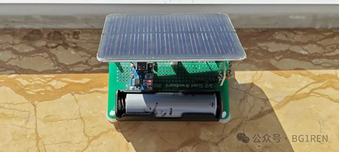 太阳能充电器工作状态图