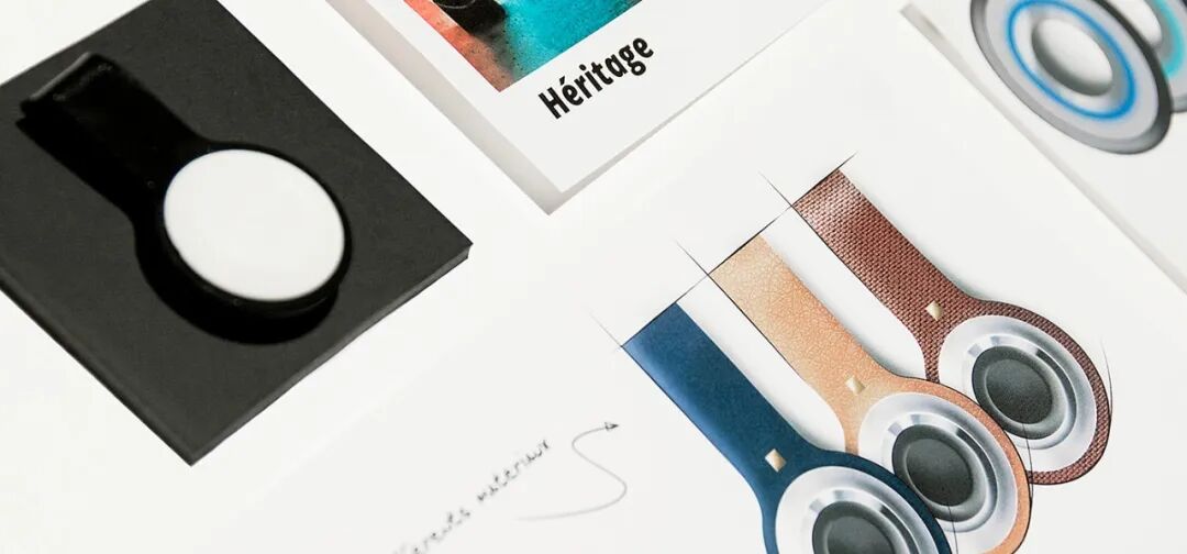 图片展示了一组设计稿或产品宣传图，包含一个黑色包装盒内的白色圆形设备