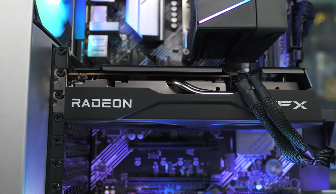 AMD Radeon RX 9050 显卡装机效果