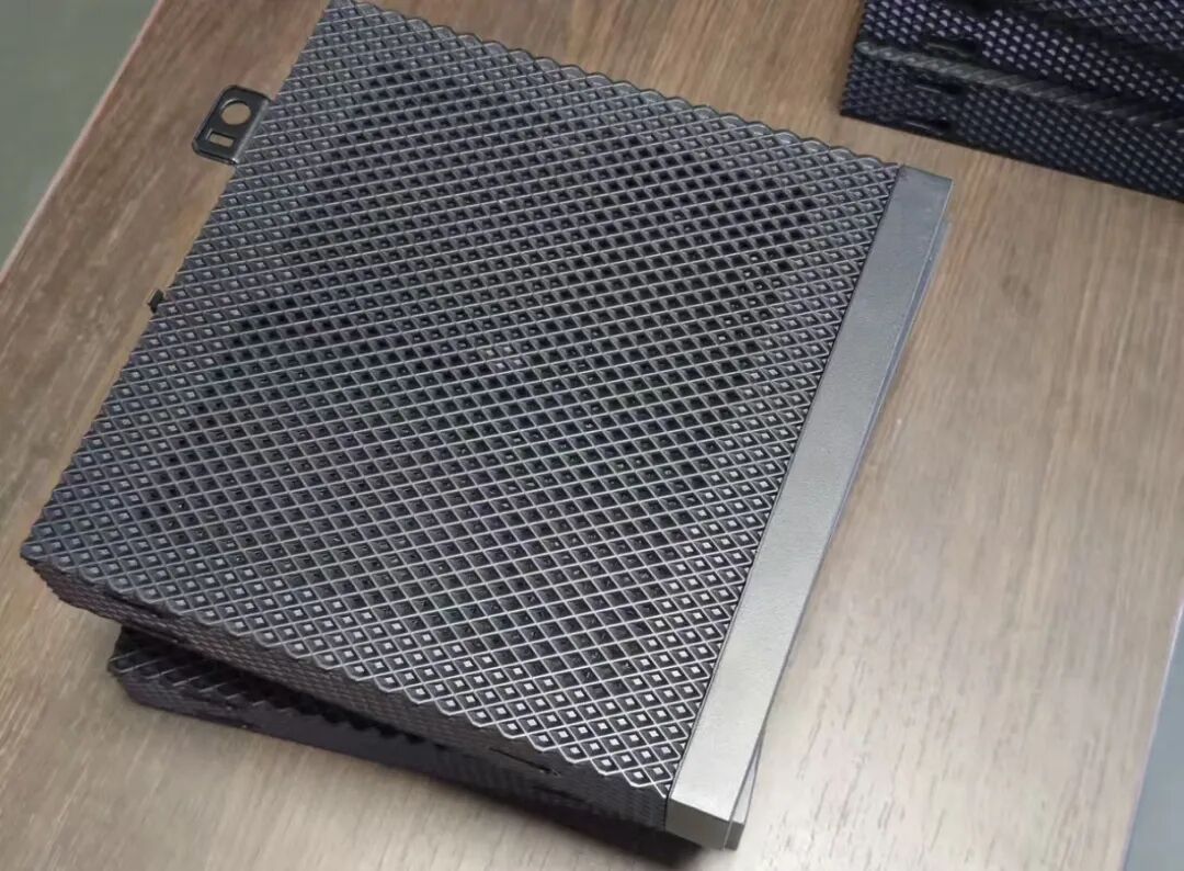 戴尔Wyse5070机身散热孔细节