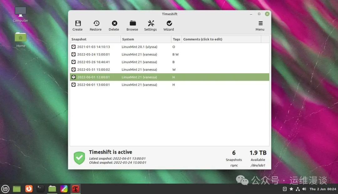 Linux Mint中的Timeshift主界面，左侧显示快照列表，右侧实时状态