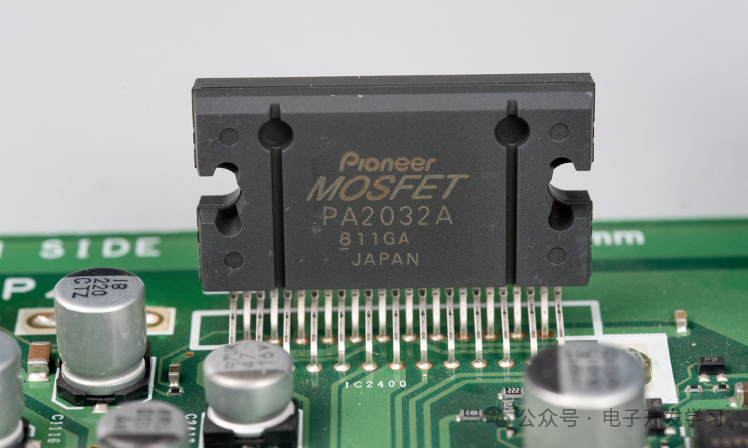 先锋PA2032A音频功放芯片特写