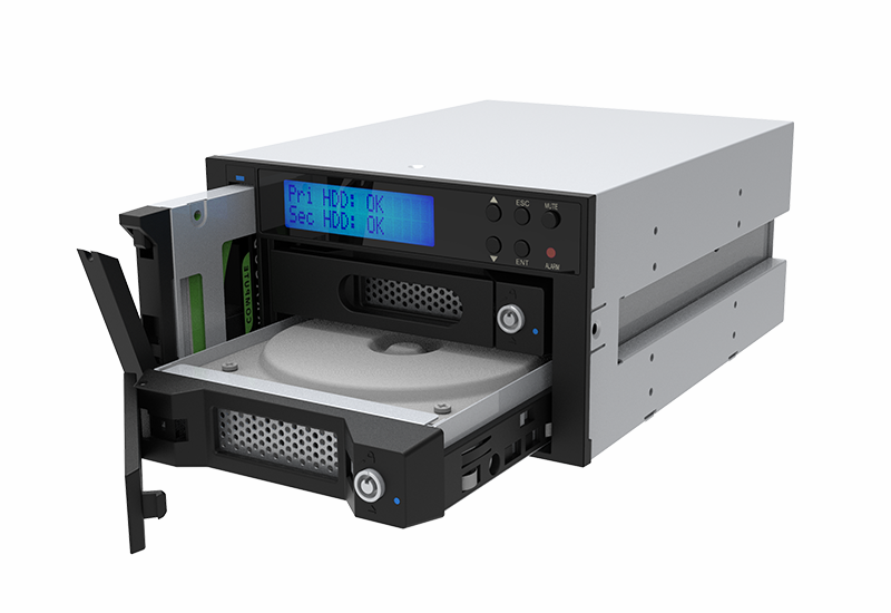 显示硬盘状态OK的服务器前面板