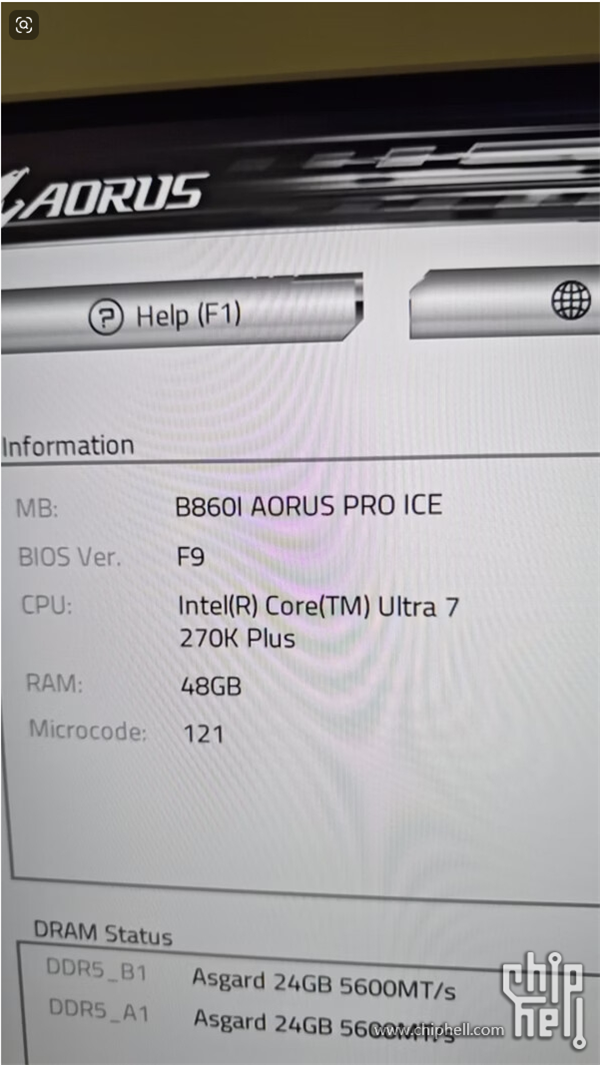 主板BIOS界面同样识别为Ultra 7 270K Plus