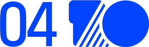 蓝色数字“04”与抽象图形标志