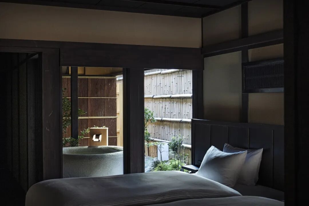 卧室与庭院景观
