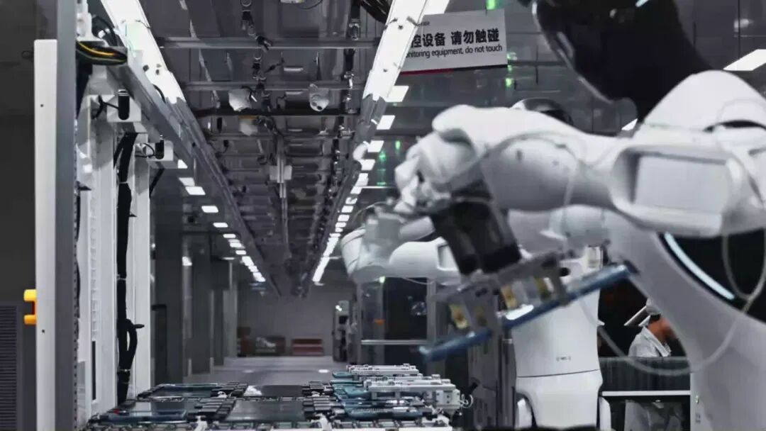 龙旗科技3C产线 精灵G2机械臂 8小时直播