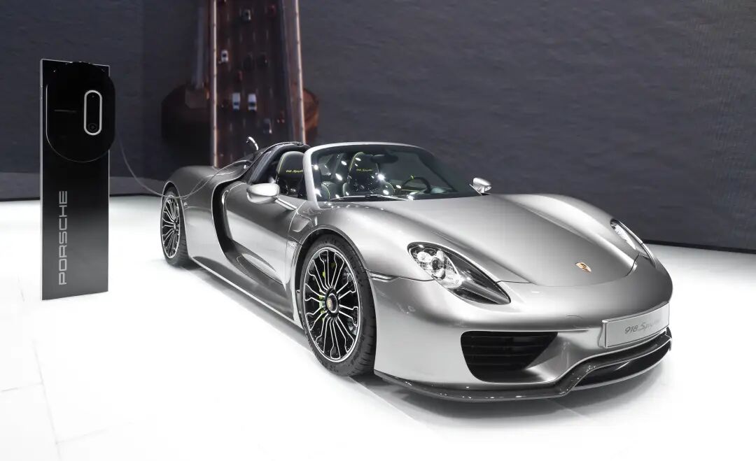 保时捷918 Spyder白色展车
