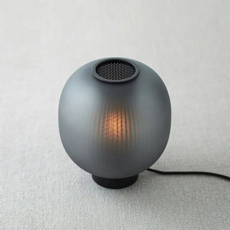灰色磨砂球形台灯