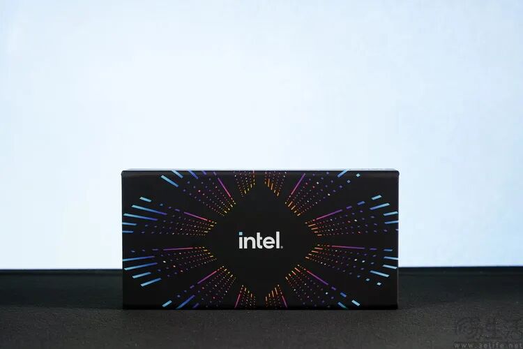 酷睿Ultra 200S Plus性能实测：加量降价，游戏性能与内存延迟显著优化 - 图片 - 1