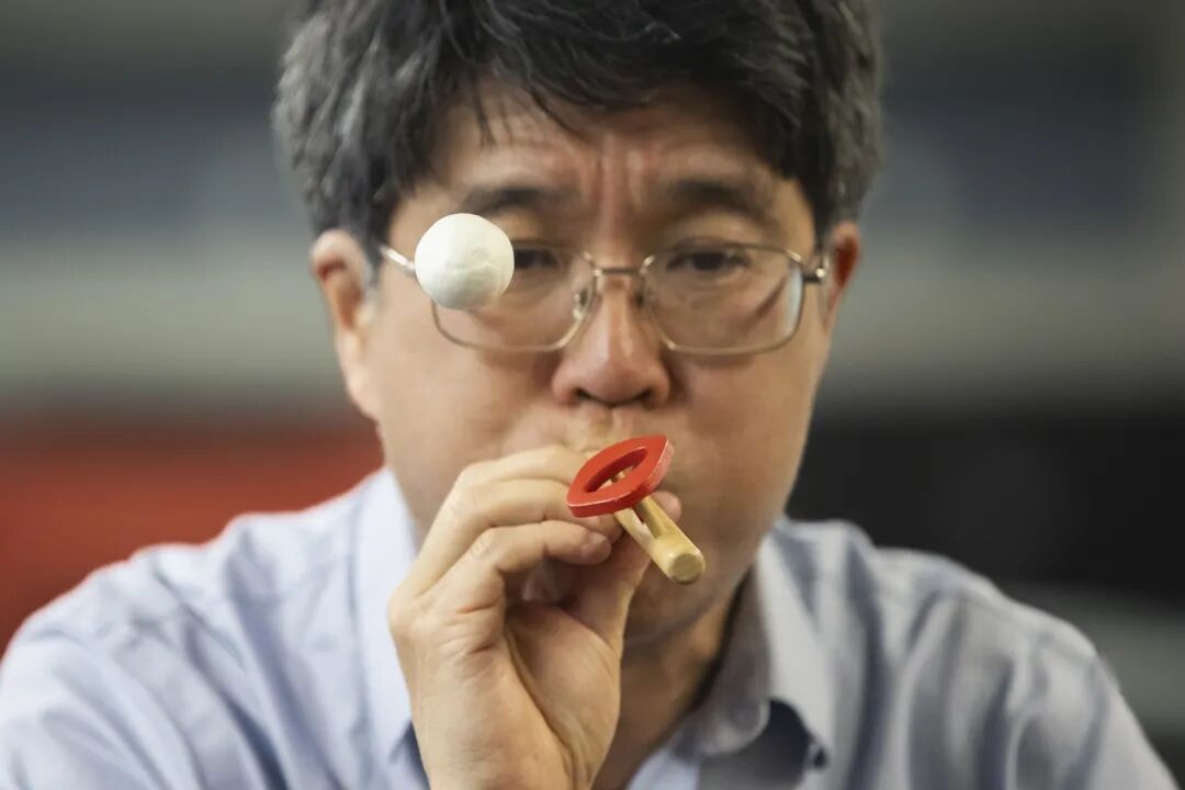 时枝正演示吹气驱动玩具