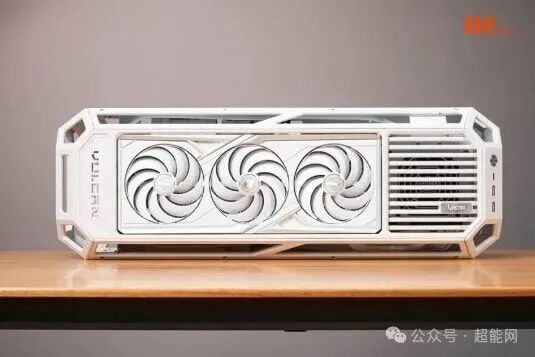 iGame LAB Vulcan Armor正面三风扇视图