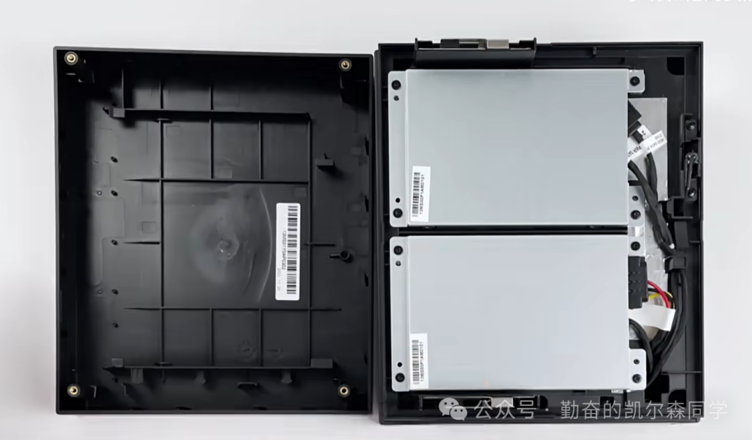 华硕 VC66-C2 内部双2.5寸硬盘位安装示意图