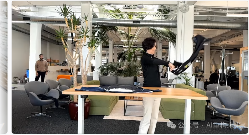Atlas子弹时间视频重构：人物展衣动作