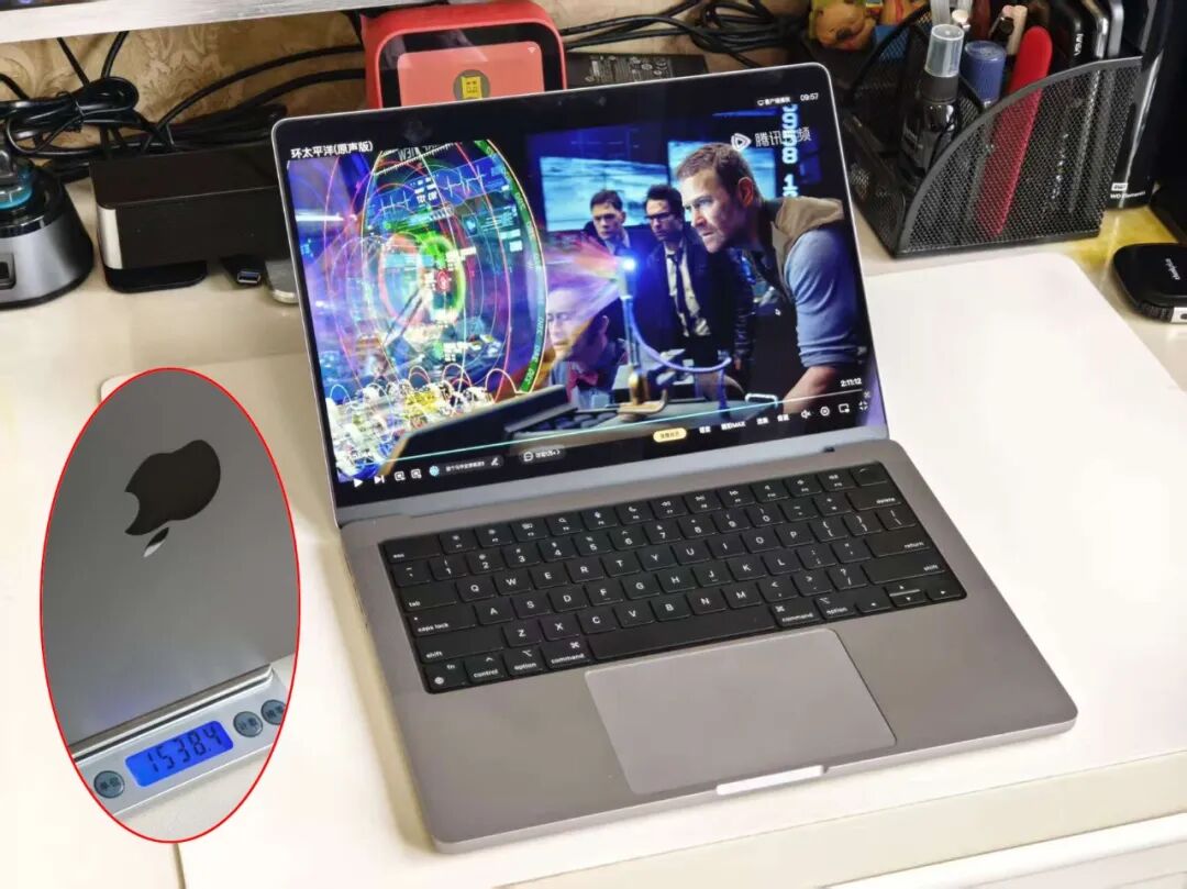 MacBook Pro屏幕显示与称重