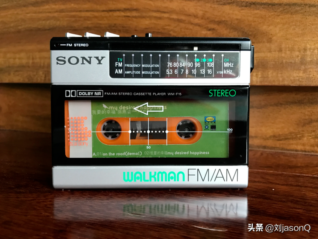 索尼SONY WM-F15型号便携式磁带播放器外观