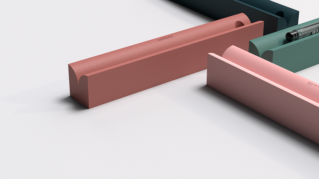 四款不同颜色笔架展示