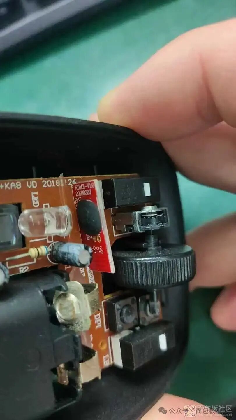 模块化无线小板与COB封装芯片背面