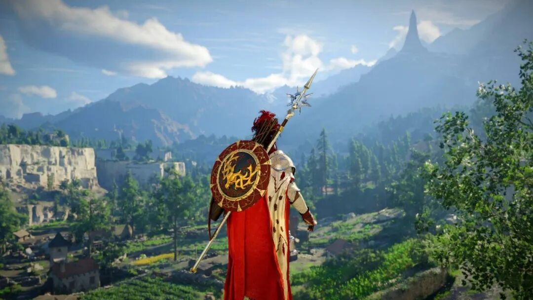 主角手持长矛立于山巅