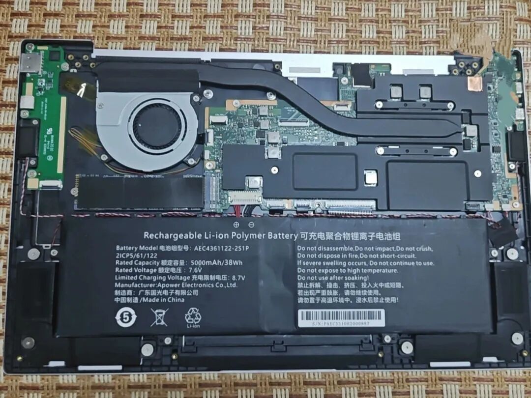 笔记本电脑电池规格特写