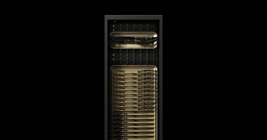 英伟达GB300 NVL72机架,72颗Blackwell Ultra GPU
