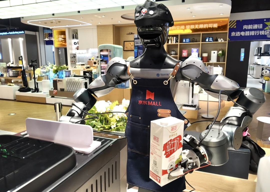 千寻智能机器人在京东MALL门店服务