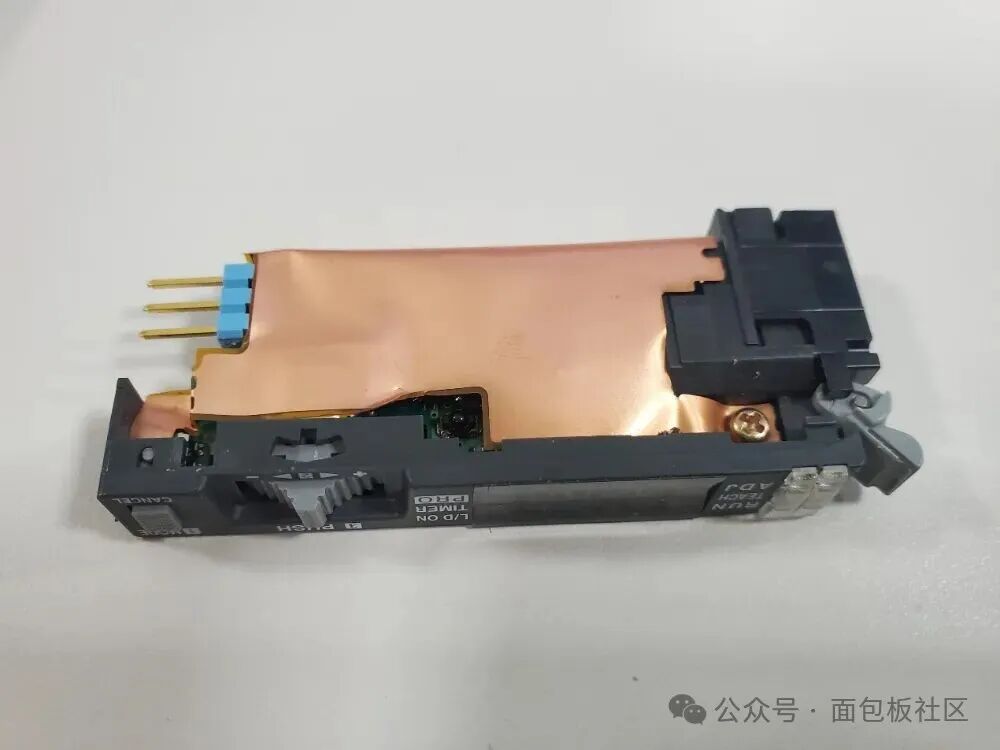 拆解主体斜上方视图