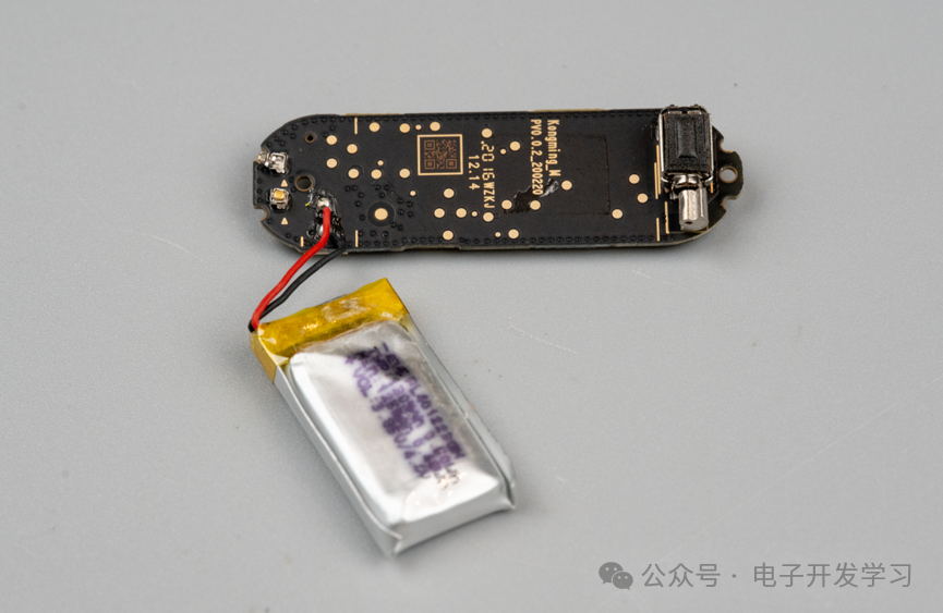 小米手环5电路板与锂电池