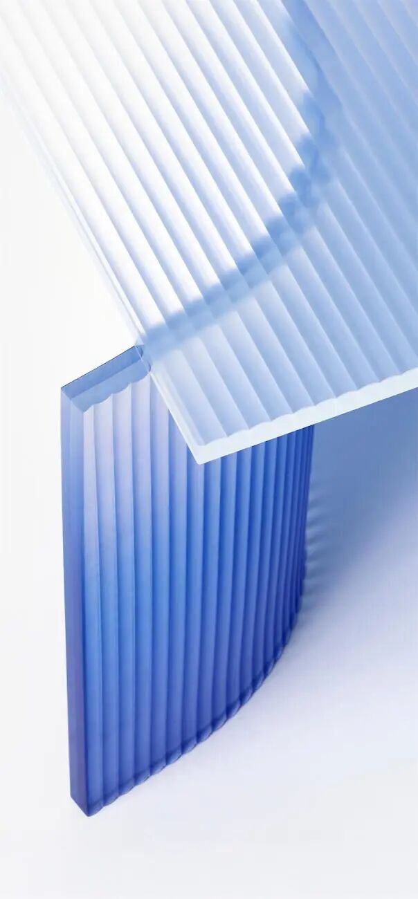 蓝色渐变波纹板