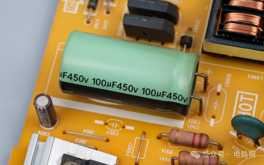 电源板上的高压输入滤波电容