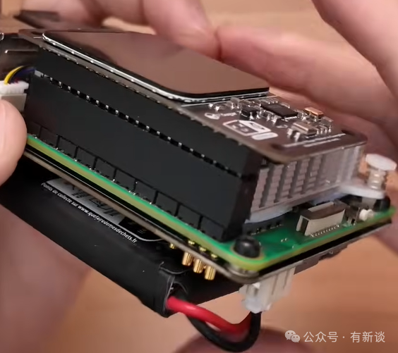 显示屏安装完成