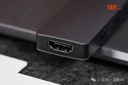 USB Type-C接口特写