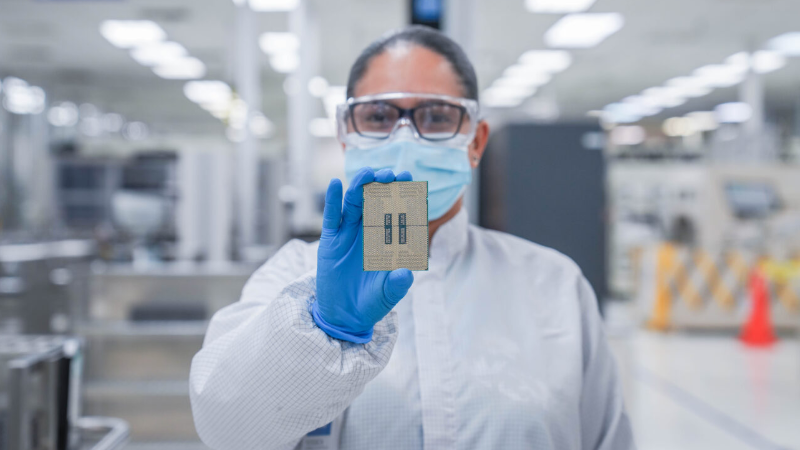 展示英特尔Xeon 6处理器