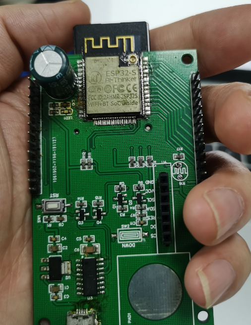 ESP32-S 开发板实物图