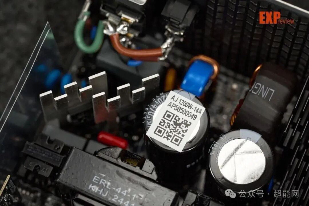 先马XP1200国际版电源 一级二级EMI电路细节