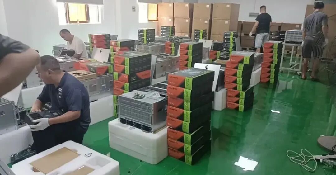 AI公司批量采购的显卡包装盒仓库