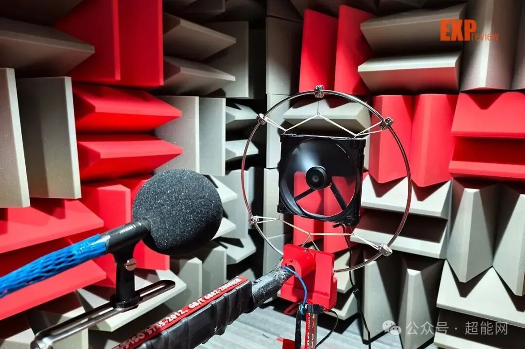 用于噪音测试的消音实验室环境