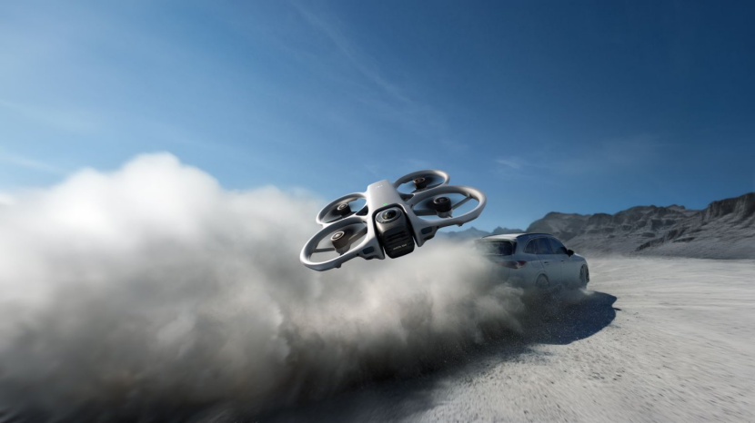 DJI Mini 3 Pro 无人机在荒漠低空跟拍白色SUV,车辆扬起大量尘土